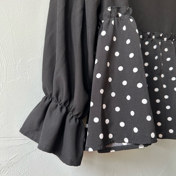 Black with white polka dots, puff sleeve and ruffle hem blouse, size 3XL, SHEIN - Picture 5 of 7